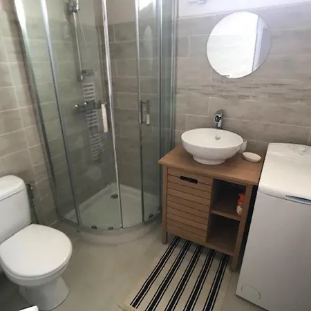 T3 Face A La Avec Terrasse Panoramique Et Parking Prive - - Fr-1-81-466 * לה ברקרה